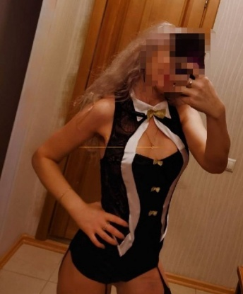 Я умею удовлетворять разные желания и фантазии. Мои услуги на высшем уровне, я готова погрузиться с тобой в безумный водоворот эмоций. Наши встречи будут запоминающимися, ведь я знаю, как создать атмосферу идеального удовольствия.
🔥🌟
На фото - я в реальности, без фотошопа. Мое место в Москве - уютная квартира, где ты сможешь полностью расслабиться и насладиться моей компанией. У меня есть положительные отзывы от предыдущих партнеров, которые говорят обо мне только лестные слова. Я гарантирую тебе полное удовлетворение и беззаботную ночь. Жду тебя, чтобы реализовать твои самые сокровенные фантазии и сделать нашу встречу незабываемой. 💋💃💞 Аврора